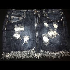 Short Frayed Rue21 Skirt